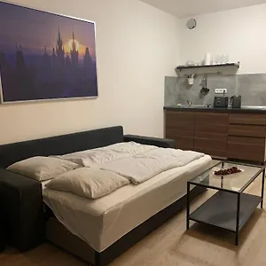 Port Karolina Apartment Prag