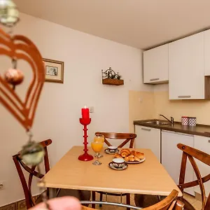 https://apartment-dalmatian-cottage.splithotels.org